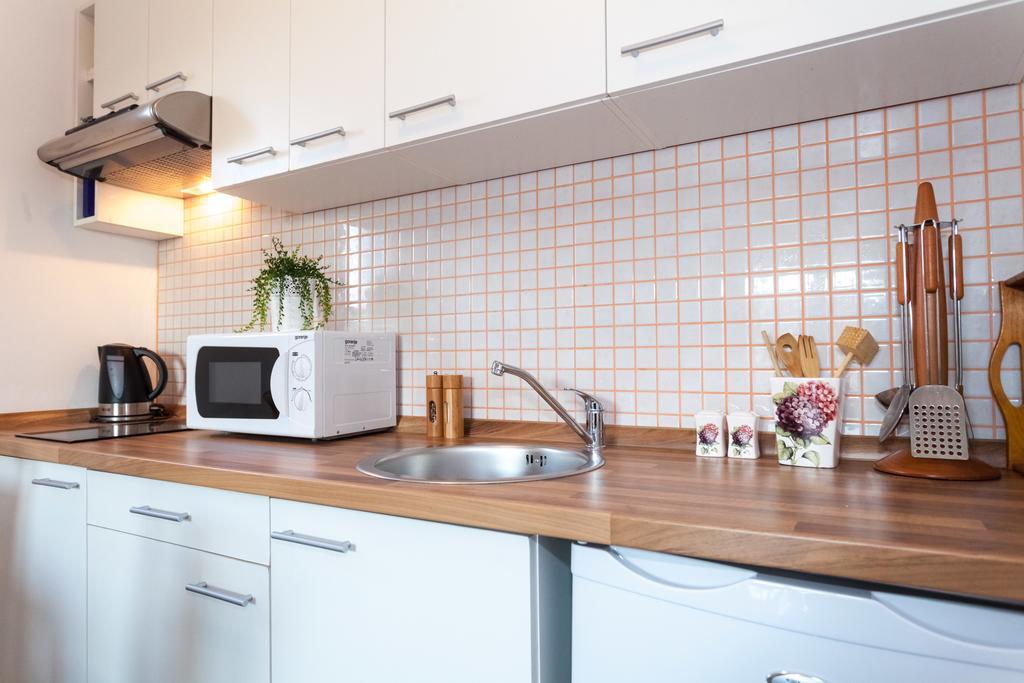 زادار Apartments Lara & Luka الغرفة الصورة