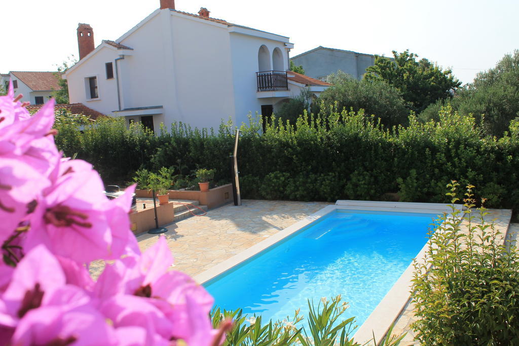 زادار Apartments Lara & Luka المظهر الخارجي الصورة