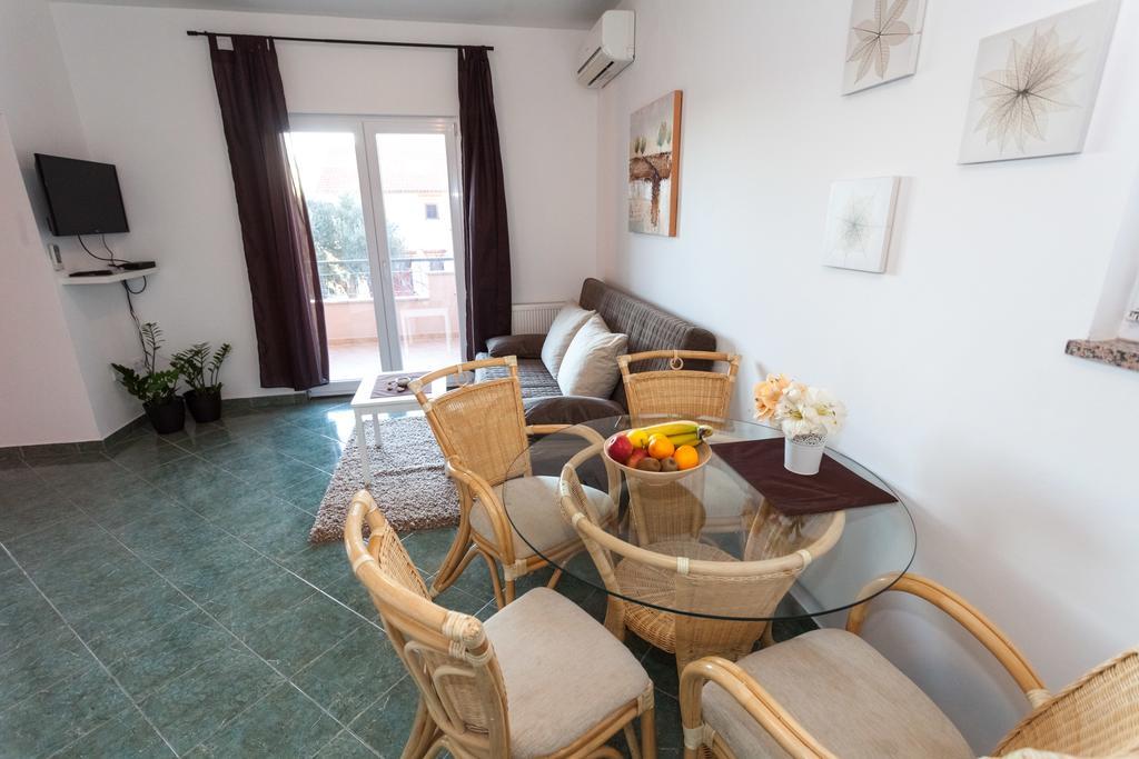 زادار Apartments Lara & Luka المظهر الخارجي الصورة
