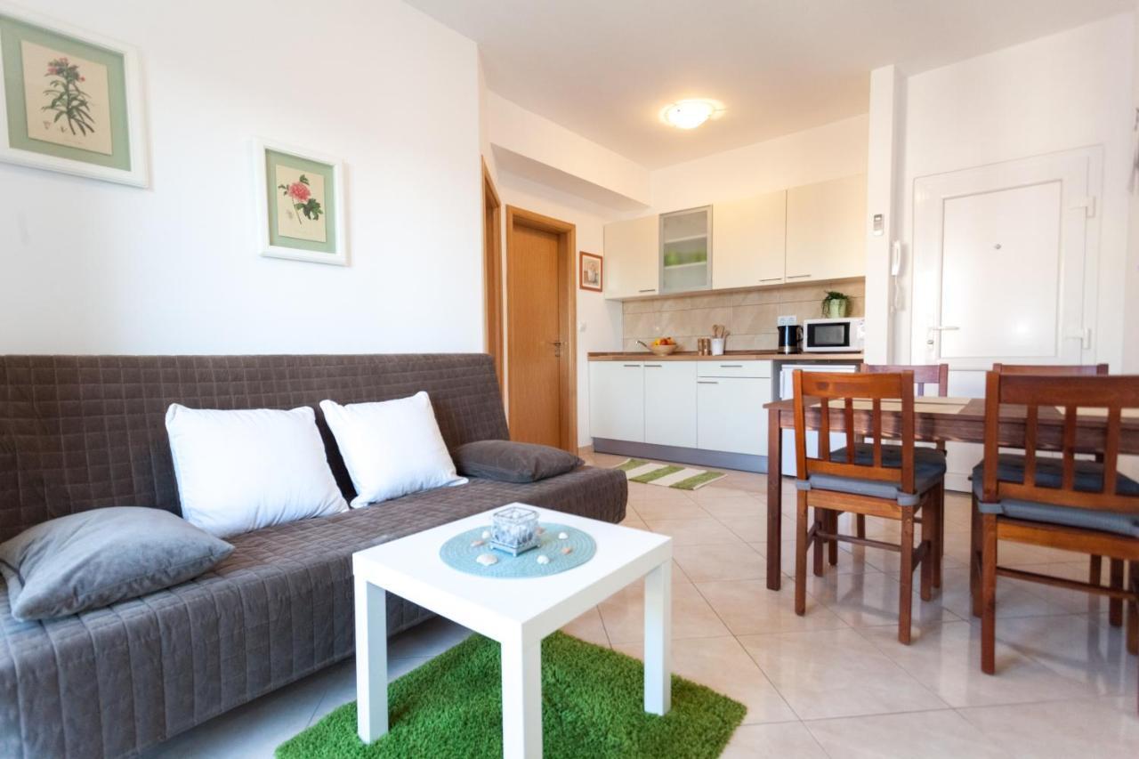 زادار Apartments Lara & Luka المظهر الخارجي الصورة