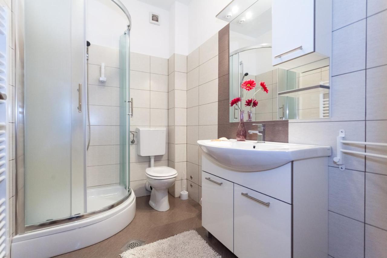 زادار Apartments Lara & Luka المظهر الخارجي الصورة